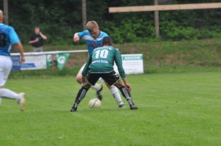 开云体育app-AC米兰力克尤文，梅西梅开二度法甲——精彩赛事回顾与深度分析