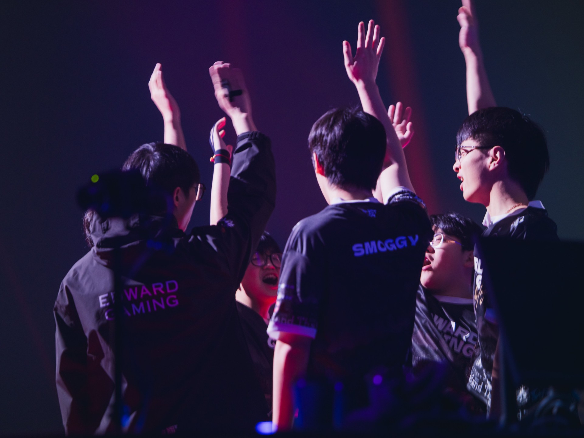 NS碾压EDG，Clid线上压制力十足强强对话半决赛，点燃全场激情