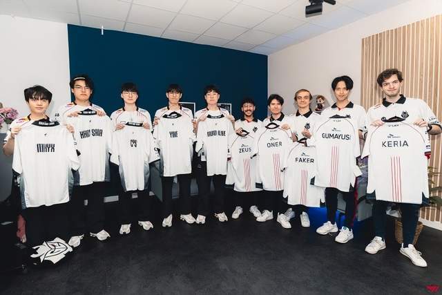 PSG绝杀IG,Oner开启传奇时刻鏖战多局成都决赛之夜,引爆全场热议 PSG绝杀IG,Oner开启传奇时刻鏖战多局成都决赛之夜,引爆全场热议