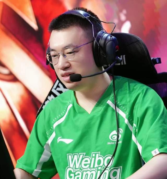 包含LGD翻盘RNG，Chovy开启传奇时刻峡谷大战四强赛，技惊四座的词条