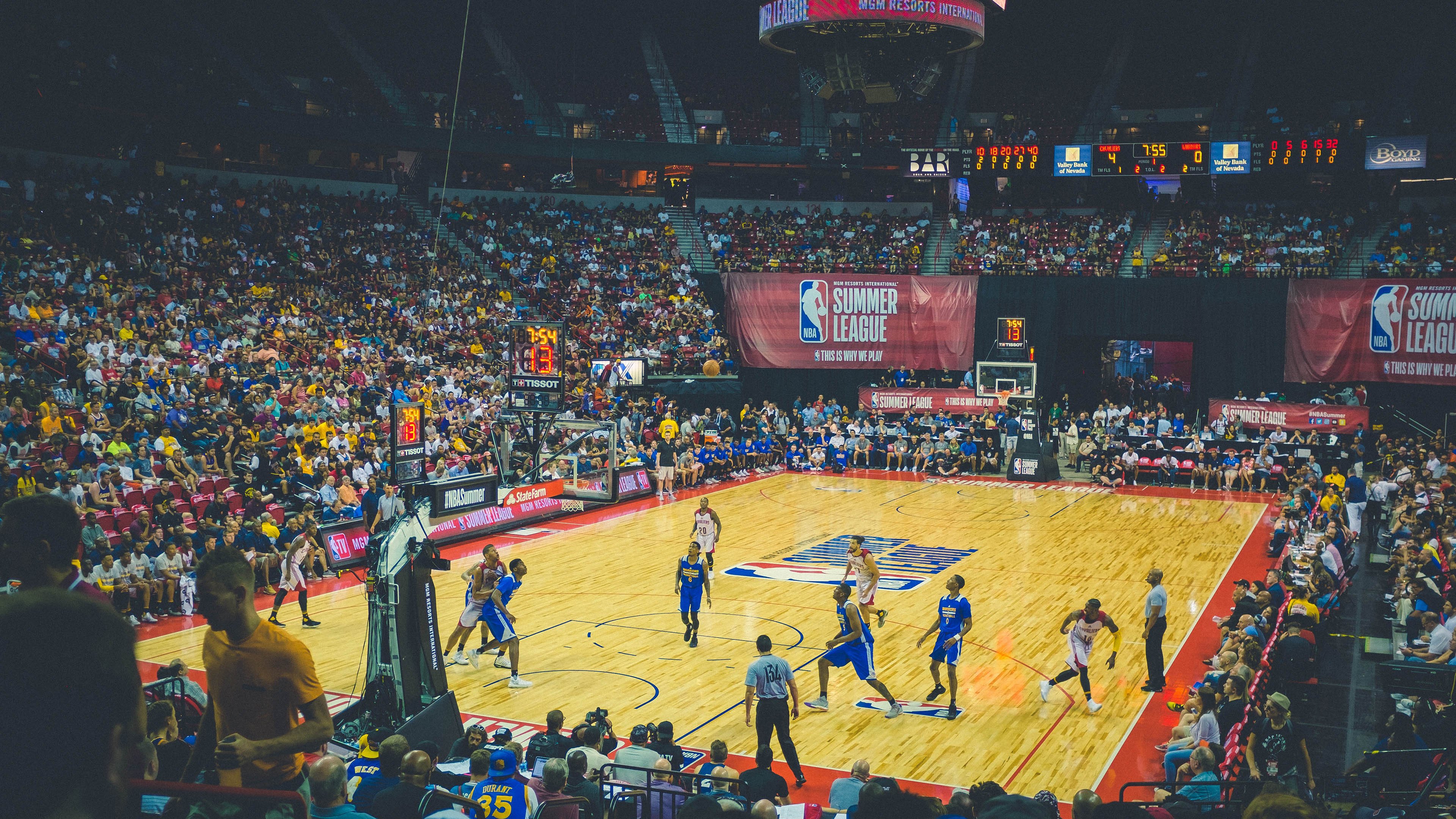 燎原之火,武切维奇如何用一脚世界波改写德甲争冠版图