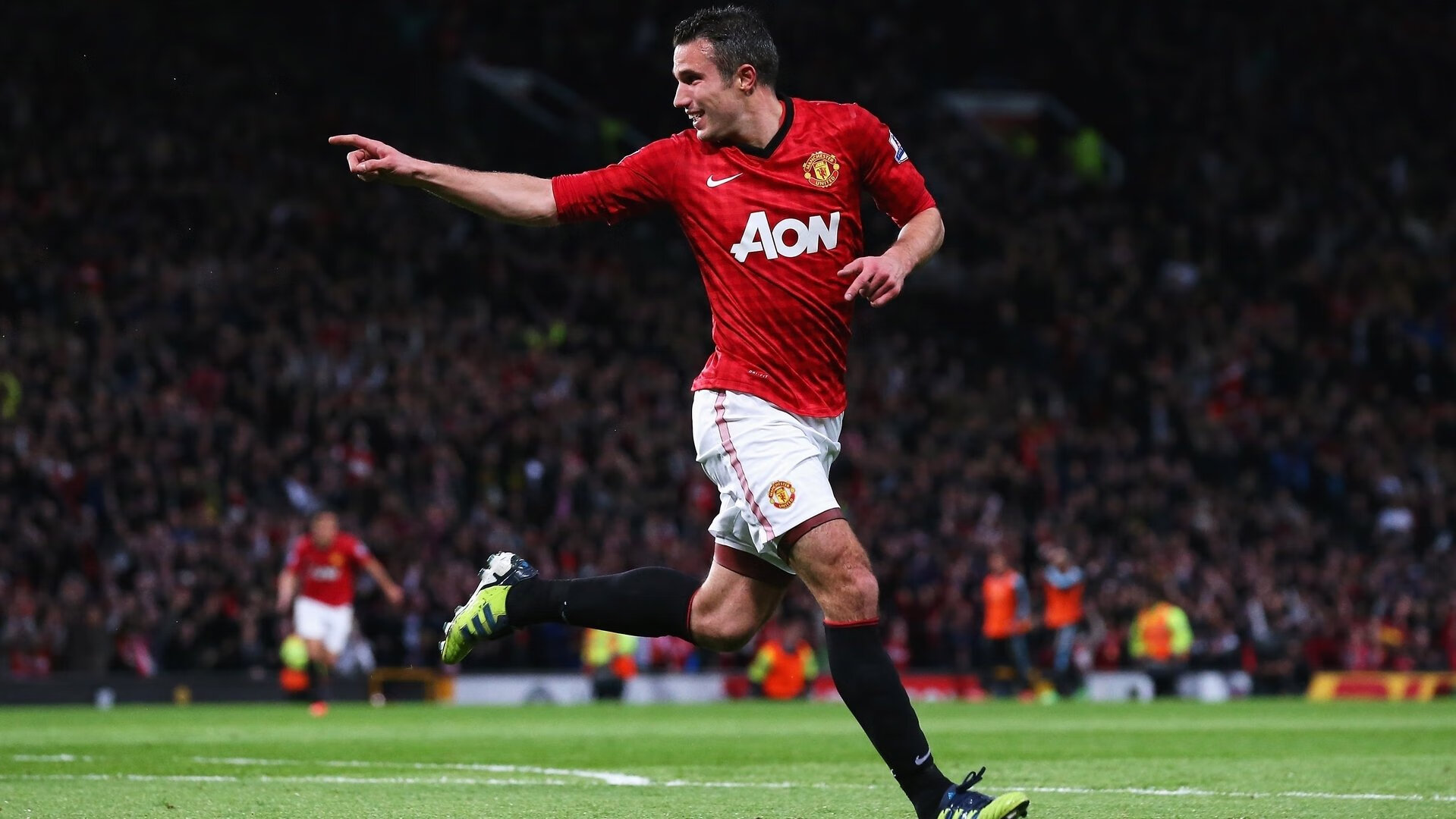 美国斩落荷兰,本泽马末节接管比赛,体育赛场上的团队荣耀与个人英雄主义